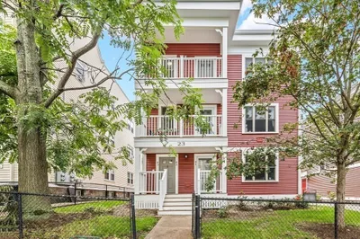 23 Elmore St #3