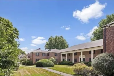 32 Pierce Rd #32