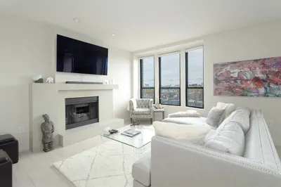 755 Boylston Street #803