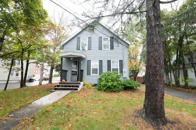 39 Laurel St