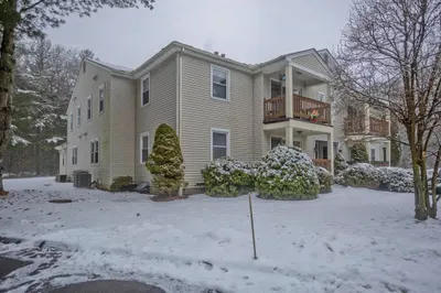 501 Ashmead Commons #501 1