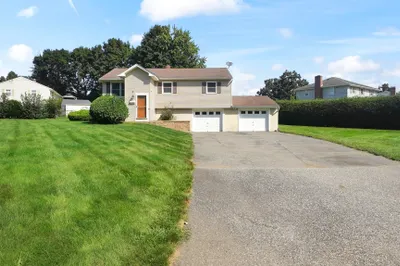 115 Clover Rd 1