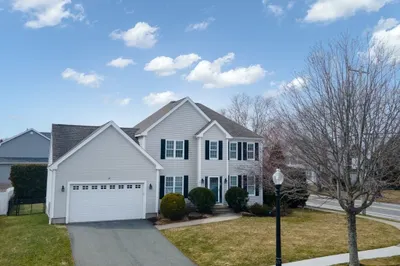 9 Apple Tree Ln