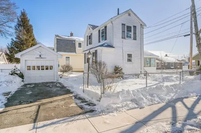 106 Darrow St 1