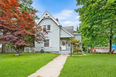 127 Lancaster St