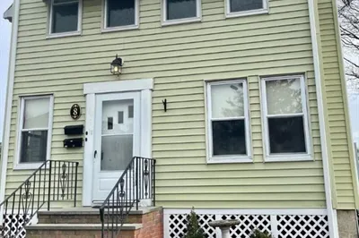 8 Franklin St #2 1