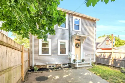 8 Allen Street #3