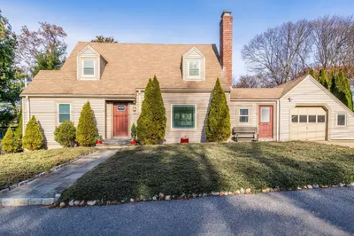 25 Puritan Rd