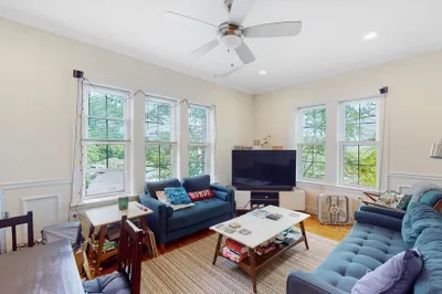 15 Glenville Ave #5 1