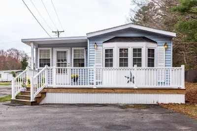 305 Turnpike St #238 5th St 1