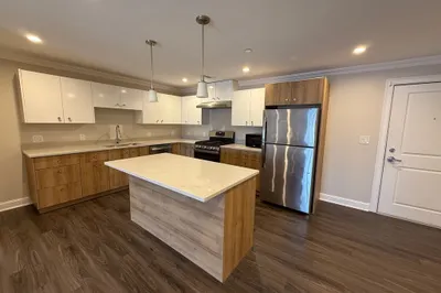 918 Providence Highway #405