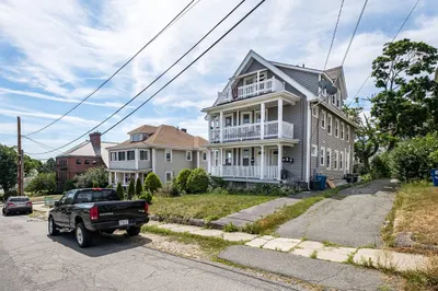 55 Bedford St #1