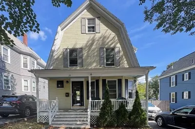 28 Dunlap St