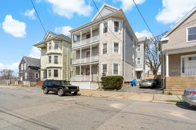 311 Collette St