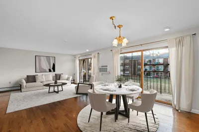 72 Fernview Ave #4 1