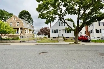 94 Edgemere Rd