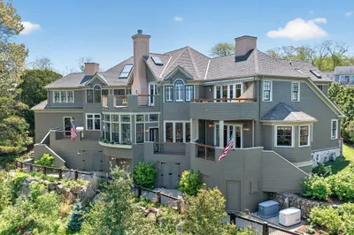 15 Clowes Drive 1