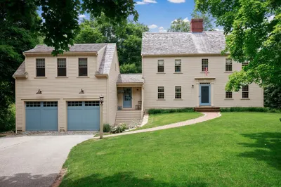 11 S Pleasant St