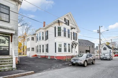 8 Dustin St 1