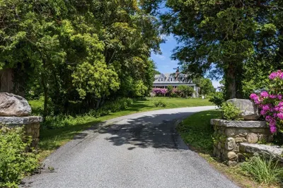 165 Woods Hole Rd
