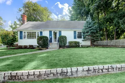 15 Thetford Ave 1
