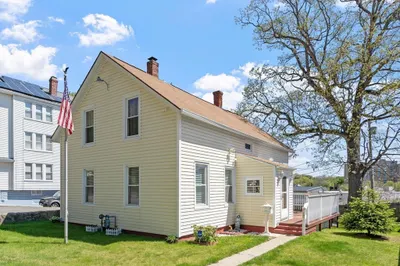 28 Lakewood St 1