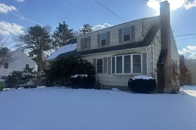 51 Woodland Dr 1