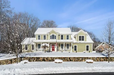 2 Aldrich Ln 1