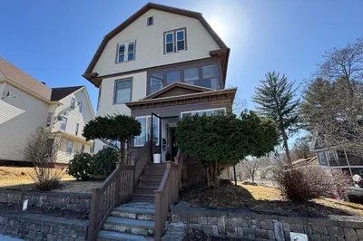 95 May St #3