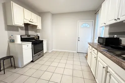 9 Mount Pleasant Ave #1