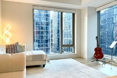 133 Seaport Blvd #1019
