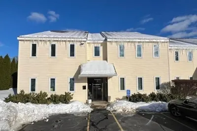 4 Courthouse Ln #3