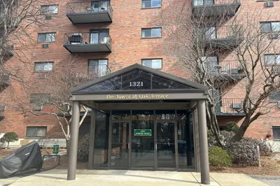 1321 Worcester Rd #208