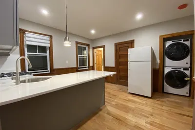 114 White St #2