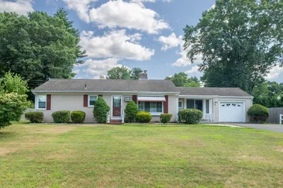 105 Hermitage Dr