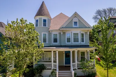 42 Pearl St. 1