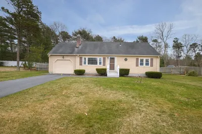 25 Pine View Dr