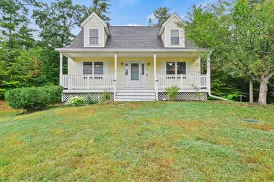 128 Green Farm Road 1