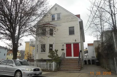 129 Glen St #B