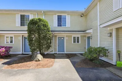 14 Nancy Rd #5