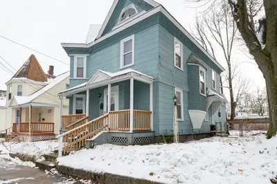 94 D St