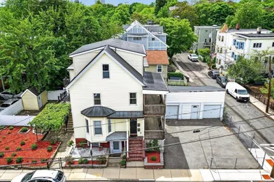 29 Hanson St #2 1
