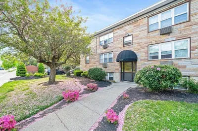 433 W Elm St #2 1