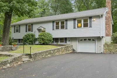 210 Chamberlain St 1
