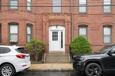 86 Walnut St #3 1