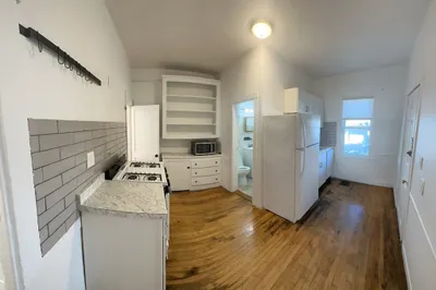 148 Fifth St #2