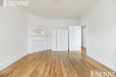 19 Trowbridge St #5