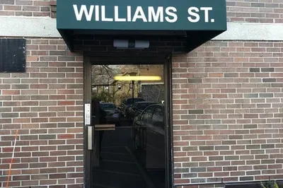 10 Williams Street #27