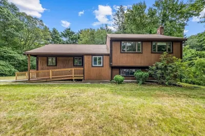 110 Queens Brook Rd