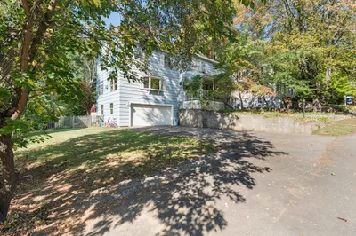 59 Norval Ave 1